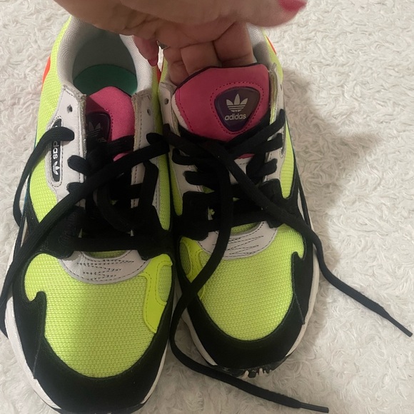 Adidas Women’s Neon Yellow and Black Sneakers - Picture 7 of 10